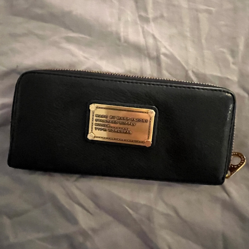 Black Marc Jacob’s wallet